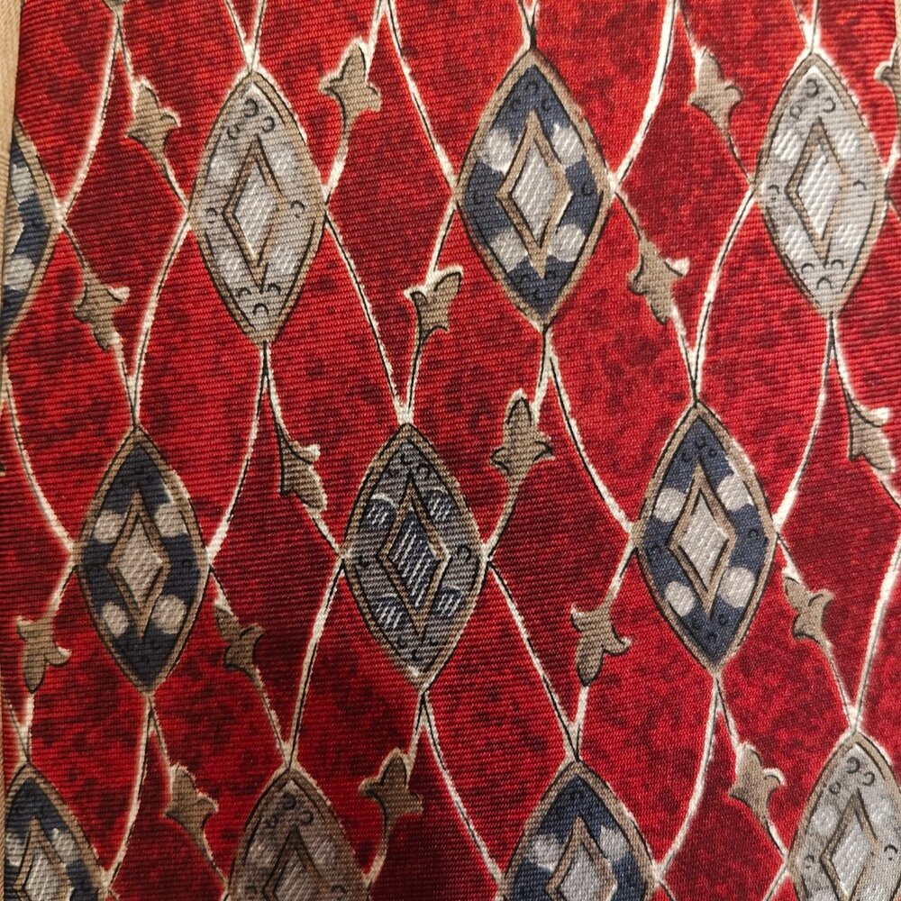 Henry Grethel Vintage 100% Italian Silk Red Tie, Excellent Used Condition! (EUC) - Picture 3 of 5